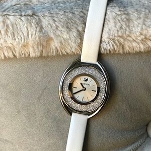 New white Swarovski Crystalline Oval Watch
